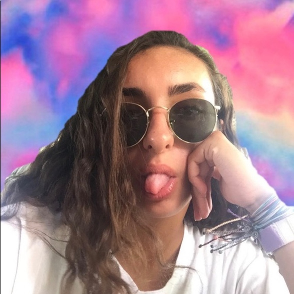 Meet your Posher, Tara